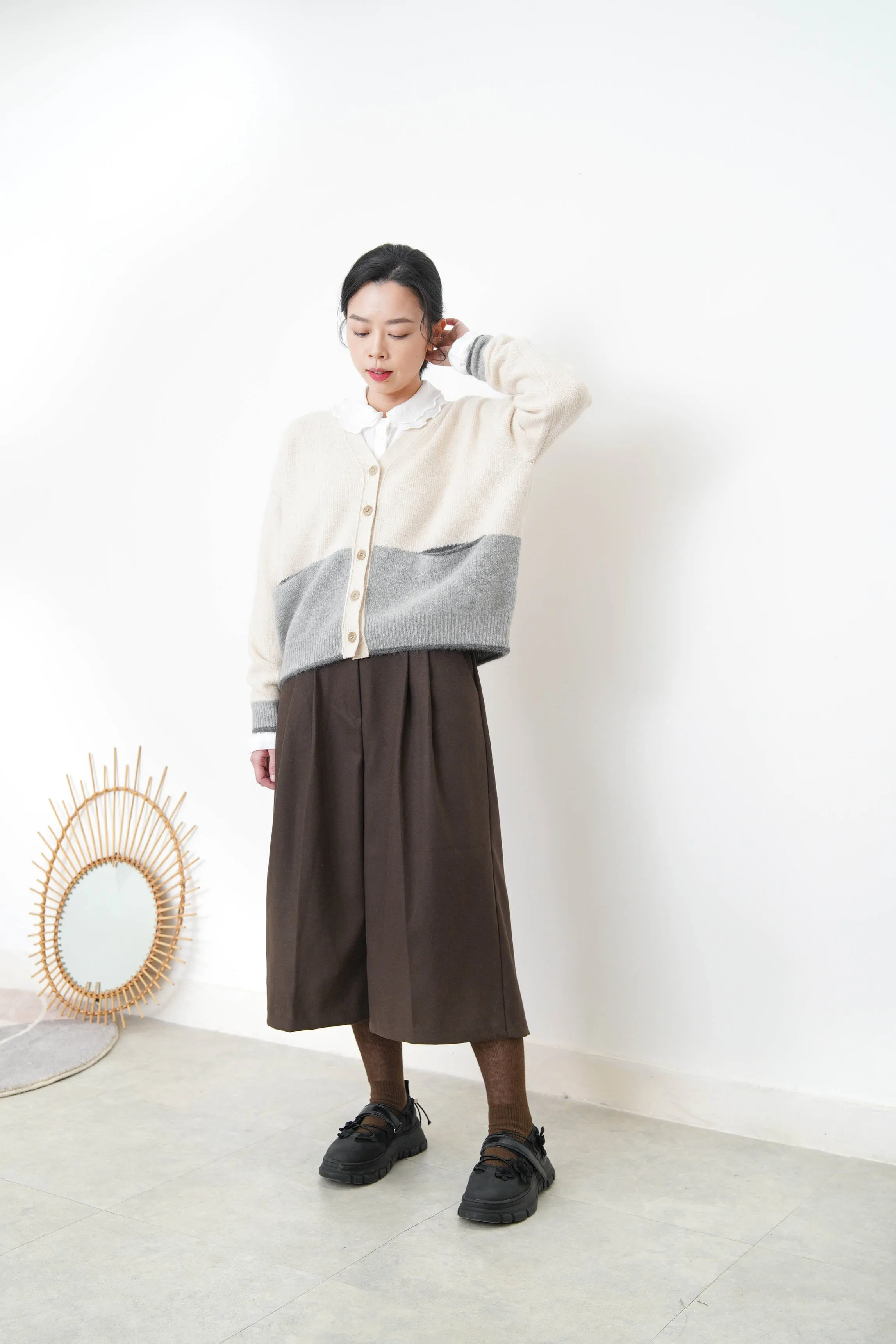 Brown cropped trousers